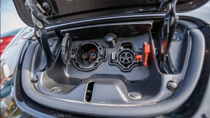 В Татарстане продлили и расширили субсидии на зарядные устройства для электрокаров - НТР 24