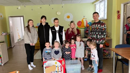 Нижнекамский приют для детей «Балкыш» посетил Дед Мороз-байкер - НТР 24