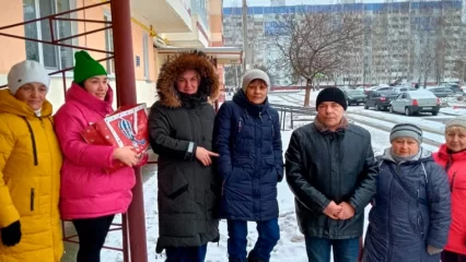 Жители нижнекамской многоэтажки подготовили сюрприз для своих дворников - НТР 24