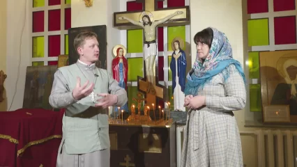 «Православные беседы». Зачем молиться за усопших родных, надо ли открывать форточку на 40-й день