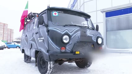 Из Нижнекамска в зону СВО отправили «буханку» для перевозки раненых - НТР 24