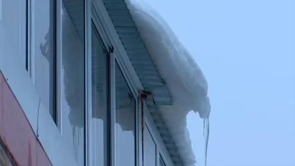 Мальчик, на которого упал лёд в Нижнекамске, находится в тяжелом состоянии - НТР 24