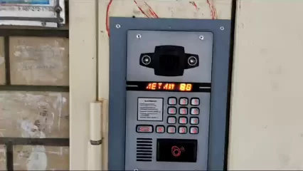 В Нижнекамске заметили «поющий» домофон с новогодними мелодиями - НТР 24