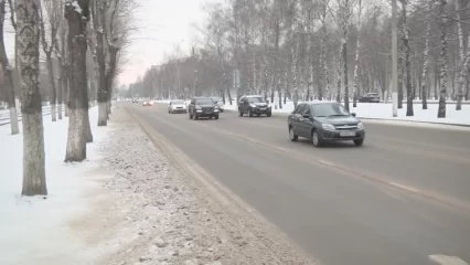 В Нижнекамске ИИ обнаружил 70 негорящих фонарей и 70 дефектов дорожной разметки - НТР 24