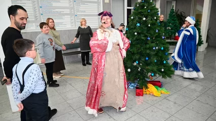 В Нижнекамске прошла елка для детей с ограниченными возможностями здоровья - НТР 24