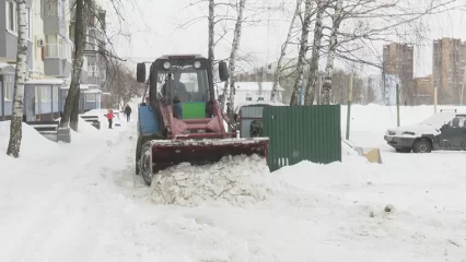 В Нижнекамске с начала зимы вывезли более 200 тысяч кубометров снега