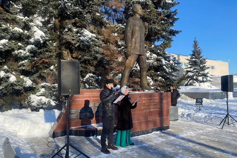 В Нижнекамске отметили 118-ю годовщина со дня рождения Мусы Джалиля