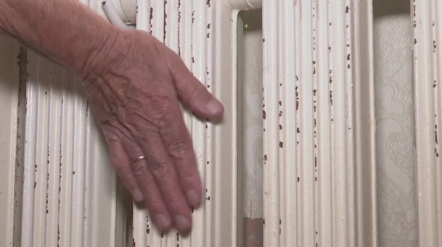 Жильцов дома на улице Кайманова в Нижнекамске успокоили - отопление на 2 дня не отключат