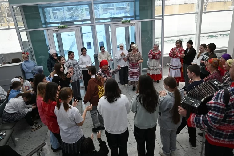 В Нижнекамске ученики нескольких школ собрались на «чувашские посиделки»