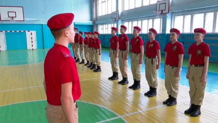 В Нижнекамске прошел зональный этап конкурса строя и песни среди юнармейских отрядов - НТР 24