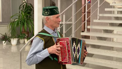 В Нижнекамске прошло заседание комиссии по реализации законодательства о языках - НТР 24