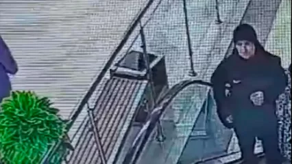 Полиция Нижнекамска ищет мужчину в чёрной одежде - НТР 24