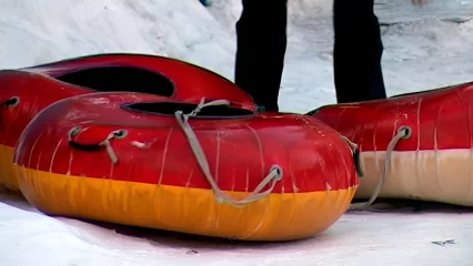 В Татарстане любители покататься на тюбинге неожиданно для себя получили штраф - НТР 24