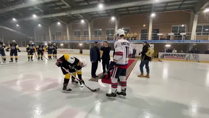 Корреспондент НТР 24 вышел на лед с хоккеистами «Нефтехимика» на матче в Елабуге
