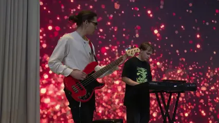 Юные музыканты из Нижнекамска выступили на школьном рок-концерте