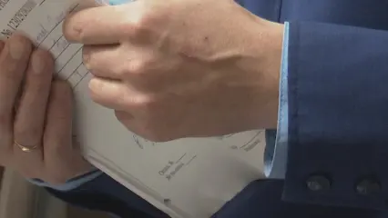 Житель Альметьевска спустя 18 лет оспорил отцовство из-за того, что сын на него не похож - НТР 24