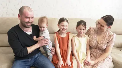 Многодетная семья из Нижнекамска рассказала о своих традициях - НТР 24