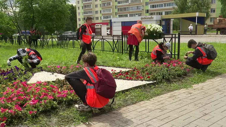 Нижнекамские подростки могут устроиться в МУП «КПБ» для озеленения города