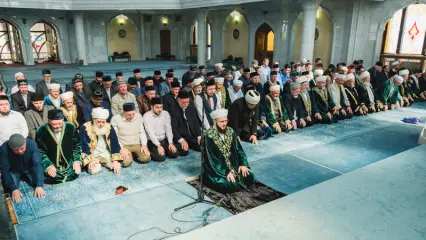 В Казани в мечети «Кул Шариф» прошел «Хәтер көне»