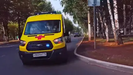 В Нижнекамске с профессиональным праздником поздравили врачей скорой помощи