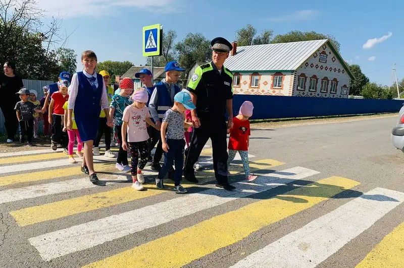 В Татарстане в преддверии летних каникул стартовала акция ГИБДД «Внимание – дети!»