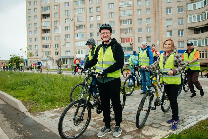 В Нижнекамске прошла первая в этом году велосипедная экскурсия по достопримечательностям