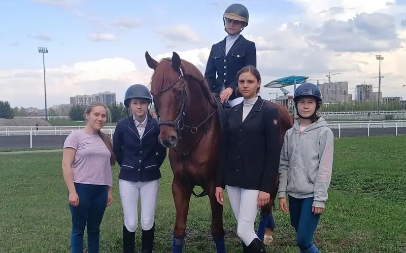 Нижнекамск на чемпионате РТ по конному спорту представили четыре девушки
