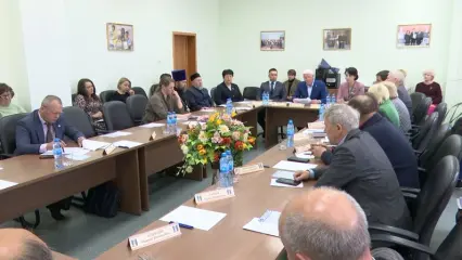 В Нижнекамске на круглом столе обсудили роль семьи в укреплении нравственных ценностей