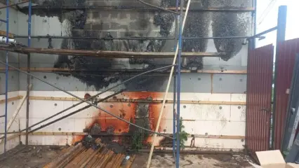 В Нижнекамске на Красном Ключе едва не сгорела баня на частном участке