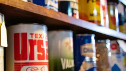 В Нижнекамске покупательнице в лицо плеснула краска из взорвавшейся банки - НТР 24