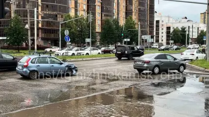 В Нижнекамске за день произошло два ДТП с отечественными авто