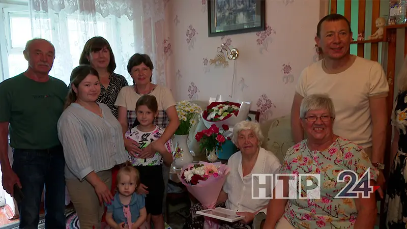 В Нижнекамске 95-й и 101-й дни рождения отметили две долгожительницы