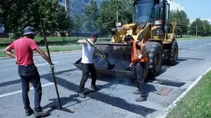 В Нижнекамске ямочный ремонт дорог выполнен наполовину от плана