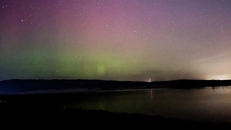 Северное сияние в Нижнекамском районе // Фото: vk.com/el_yaa_g