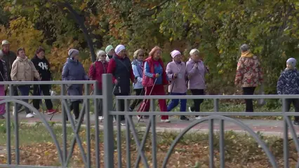 Более 150 нижнекамцев приняли участие в акции «10 000 шагов к жизни