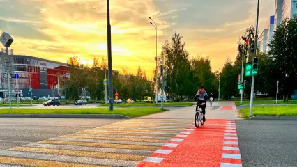 В Нижнекамске появилась разметка, на которой велосипедисты могут не спешиваться