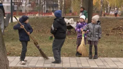 В Нижнекамске школьников выводят на субботники