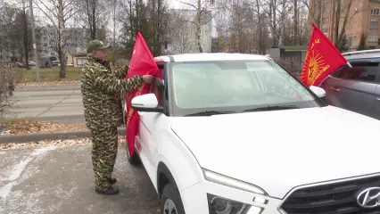 Нижнекамцы провели автопробег в поддержку бойцов СВО