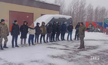 В Нижнекамске за день прошло две отправки на срочную и контрактную службу