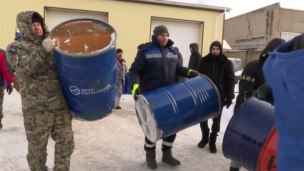 Из Нижнекамска отправили стройматериалы для восстановления медпункта