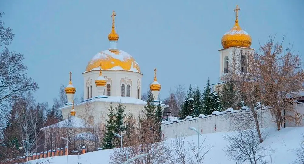 В 2025 Рождество Христово в Нижнекамске отметят множеством событий. В ночь с 6 на 7 января праздничные богослужения пройдут в 16 храмах города и района.