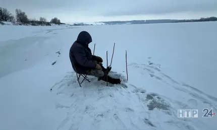 Нижнекамских рыбаков предупредили об опасностях зимней рыбалки на льду - НТР 24