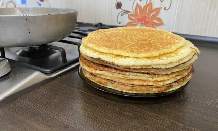 Вкусные эксперименты: необычные начинки для блинов на Масленицу - НТР 24