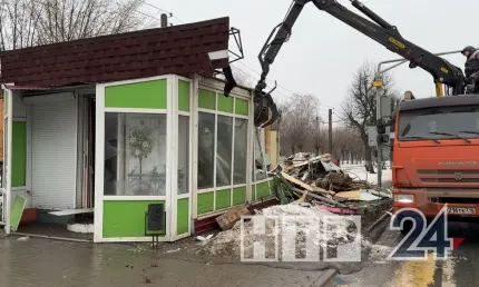В Нижнекамске снесли цветочный магазин на остановке «Тихая аллея» - НТР 24