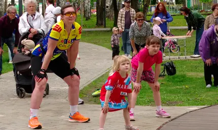 Йога, зумба и бачата: в парках Нижнекамска начались бесплатные тренировки - НТР 24