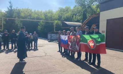 Из Нижнекамска отправилась на службу очередная группа контрактников - НТР 24