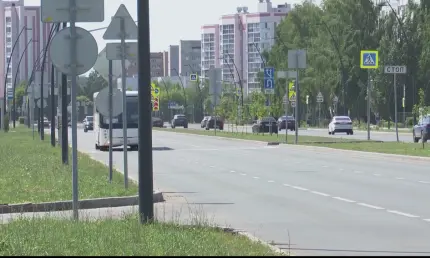 В Нижнекамске водителям раздают холодную воду из-за установившейся жары - НТР 24