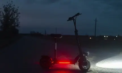 В России предлагают запретить ночные поездки на электросамокатах - НТР 24