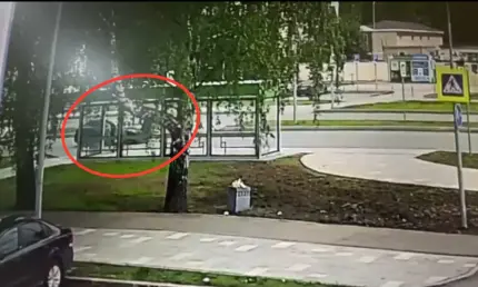 Момент наезда на велосипедиста в Нижнекамске попал на камеру - НТР 24