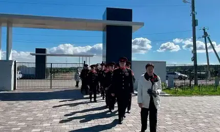 Курсанты в преддверии Дня Победы навестили могилы воинов-нижнекамцев - НТР 24